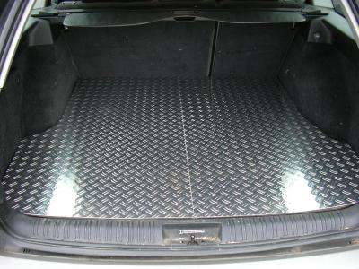ford_mondeo_bj_01_kofferraum_400x300